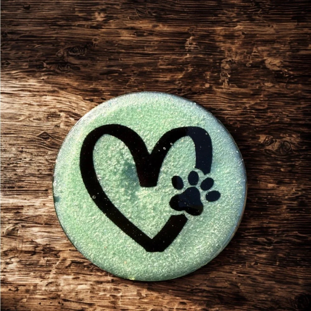 Mint Green Heart and Paw Phone Grip